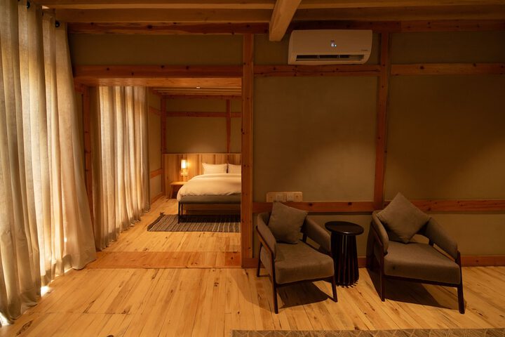 Room 16 of 54
