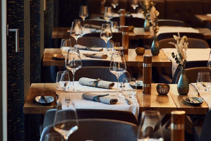 Dining 80 of 104