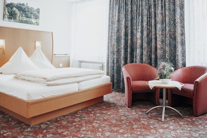 Room 7 of 53