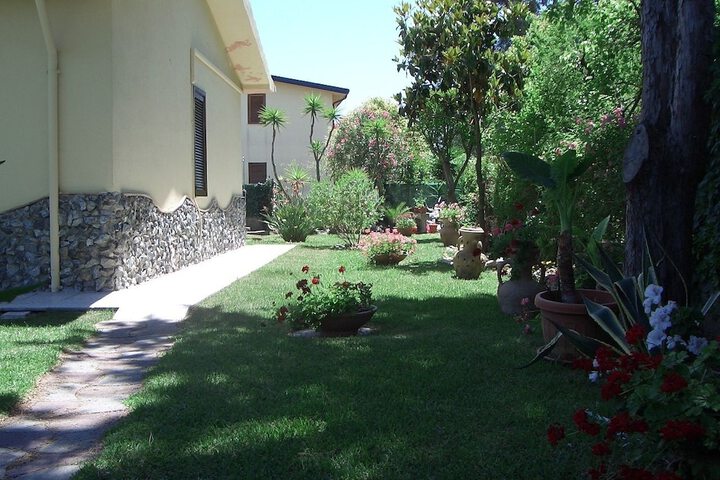 Hotel Entry