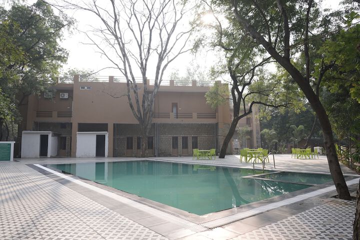 Pool 17 of 20