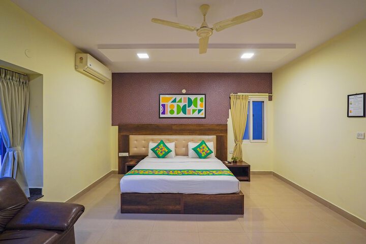 Room 18 of 34