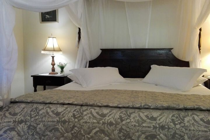 Room 5 of 38