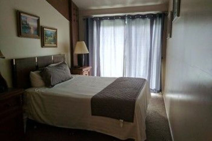 Room 8 of 20