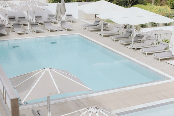 Pools & Facilities
