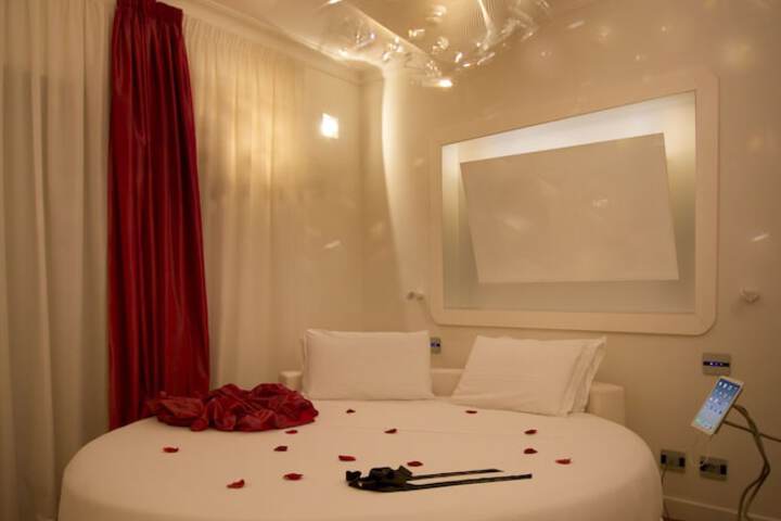 Room 37 of 74