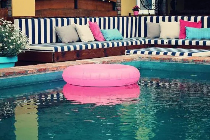 Pool 8 of 10