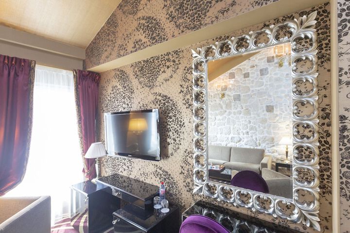 Room 26 of 39