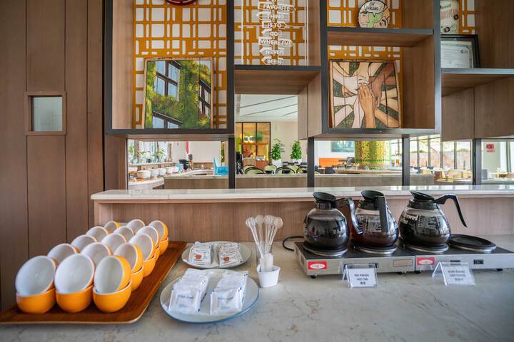 Breakfast buffet