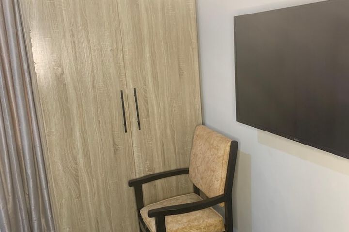 Room 16 of 31