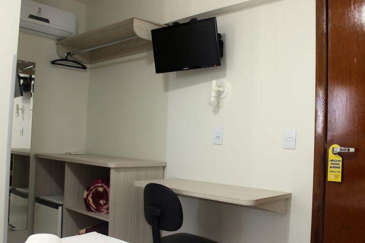 Room 9 of 44