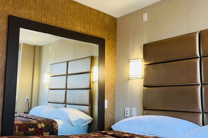 Classic Queen Bed (3 of 26)