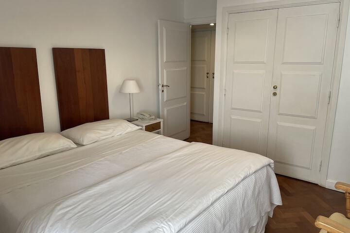 Room 12 of 81