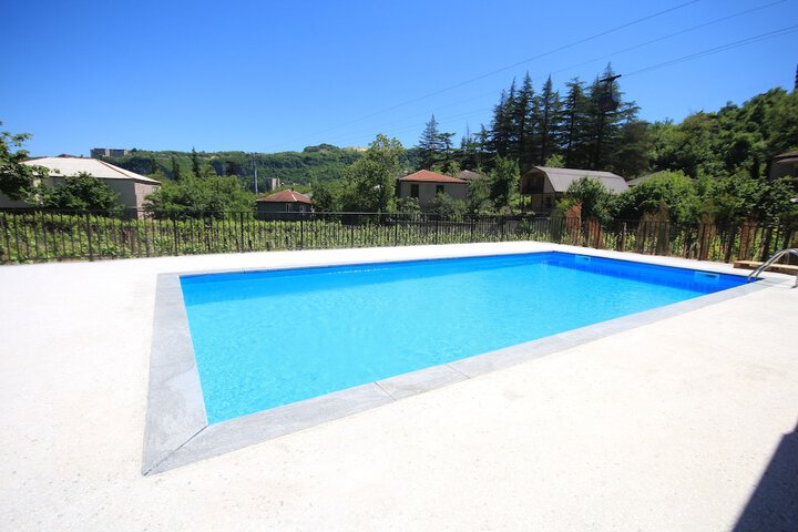 Pool 15 of 30
