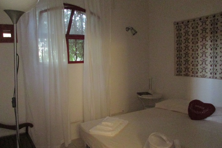 Room 2 of 58
