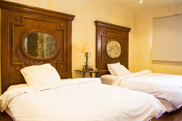 Room 25 of 70