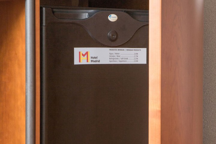 Mini-refrigerator
