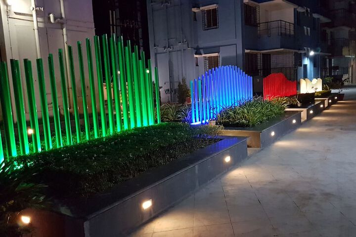 Hotel Exterior 68 of 81