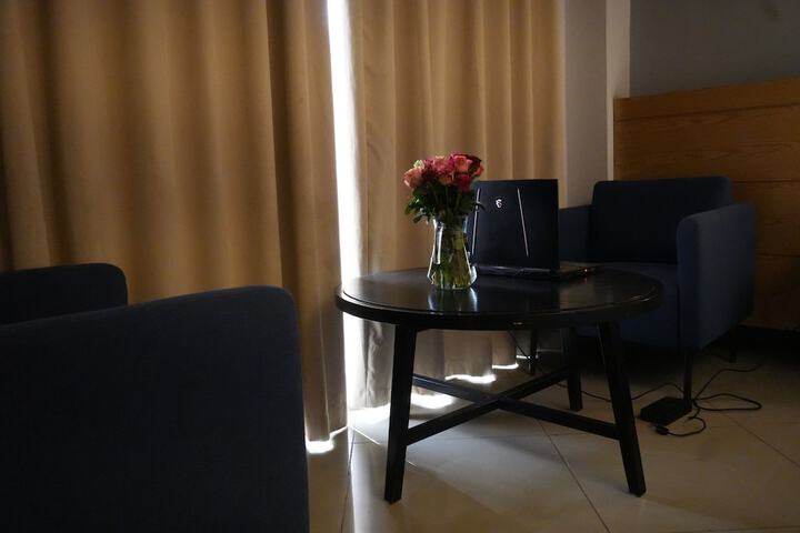 Room 48 of 173