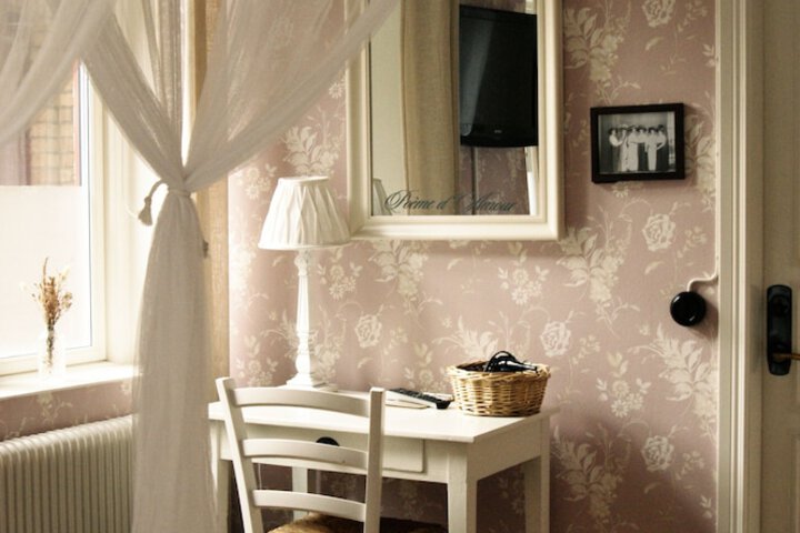 Room 18 of 40