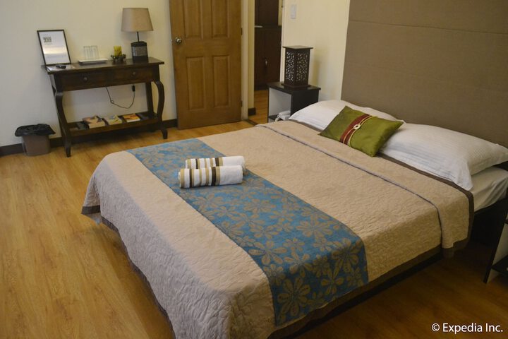 Room 7 of 84