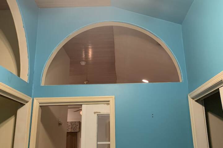 Room 105 of 204