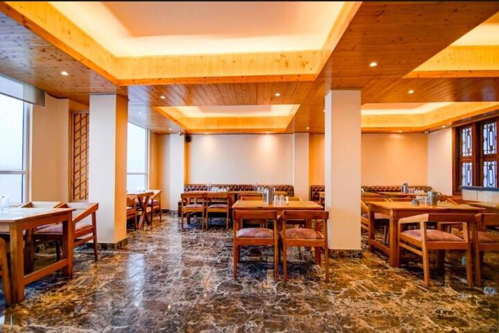 OYO 832500 Hotel Himalaya Gangtok