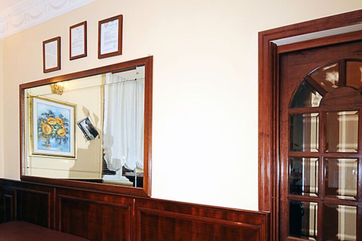 Guest Lobby