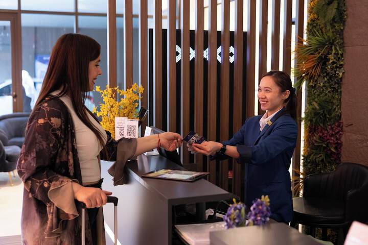 Grand Kingsgate Waterfront by Millennium Hotels