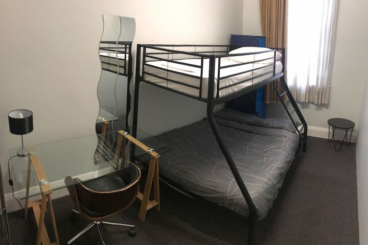 Room 13 of 35