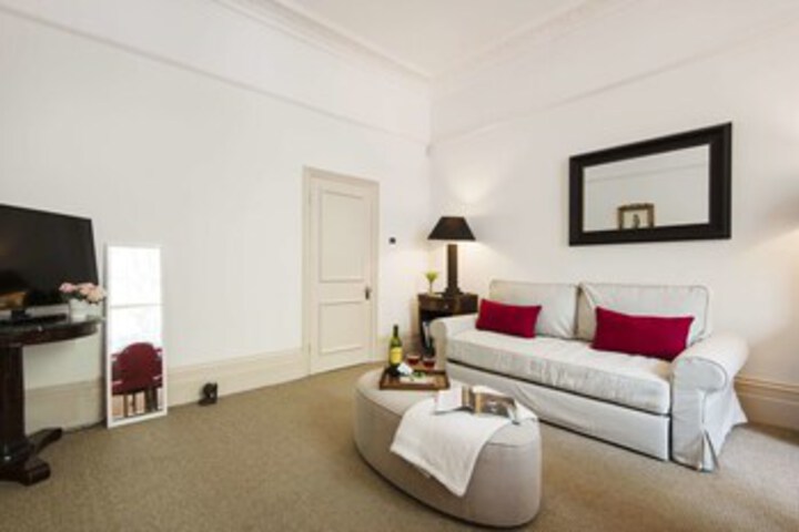 Room 21 of 21