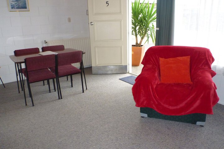 Room 10 of 41