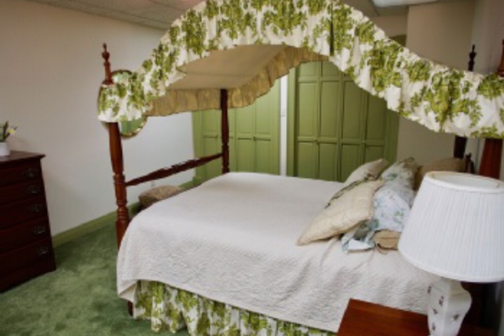 Room 82 of 240