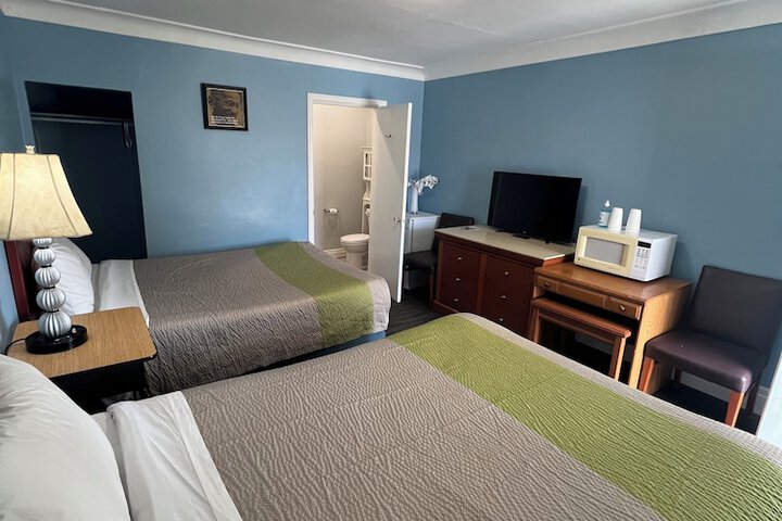 Room 15 of 35
