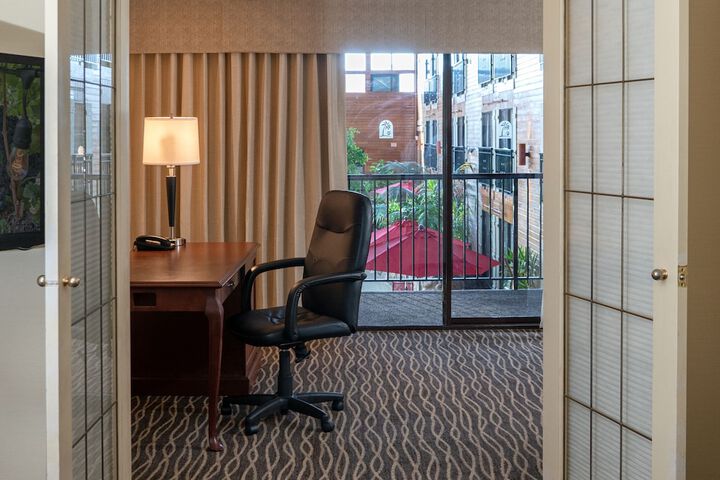 Room 2 of 112