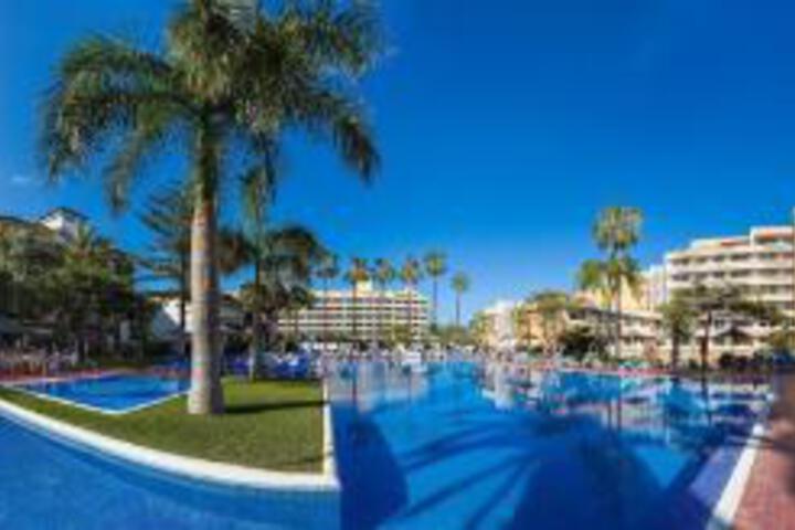 Hotel Canarife Palace
