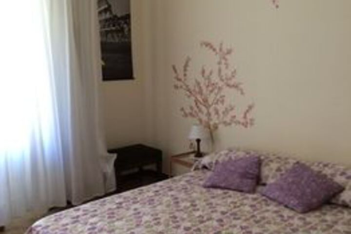 Room 6 of 14