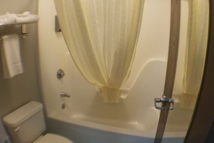 2 Double Beds (10 of 13)