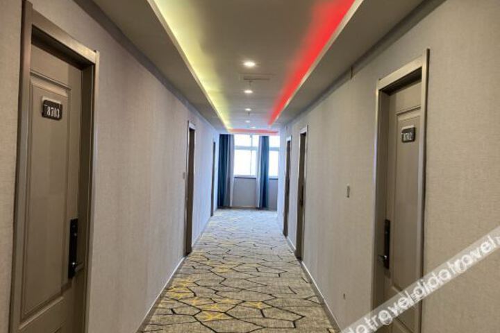 Hotel Interior 9 of 34