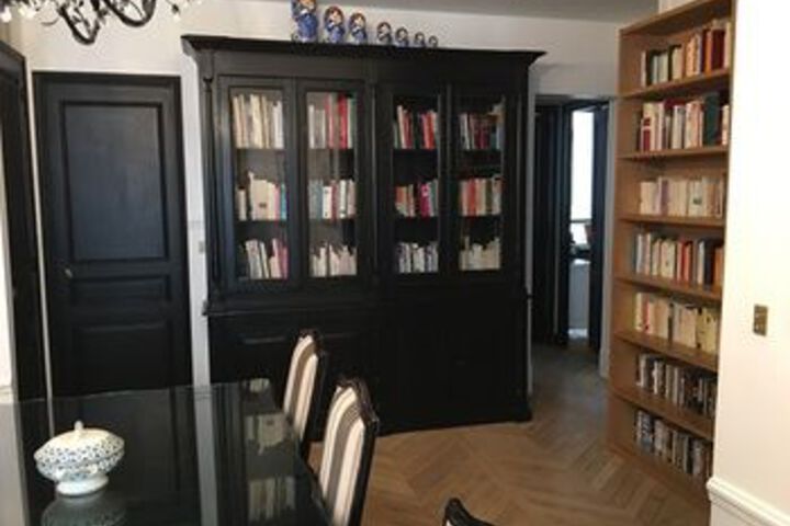 Room 11 of 16