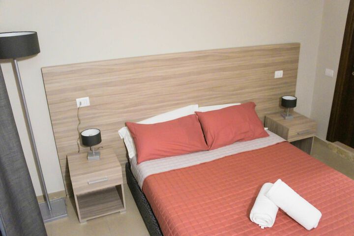 Room 11 of 71