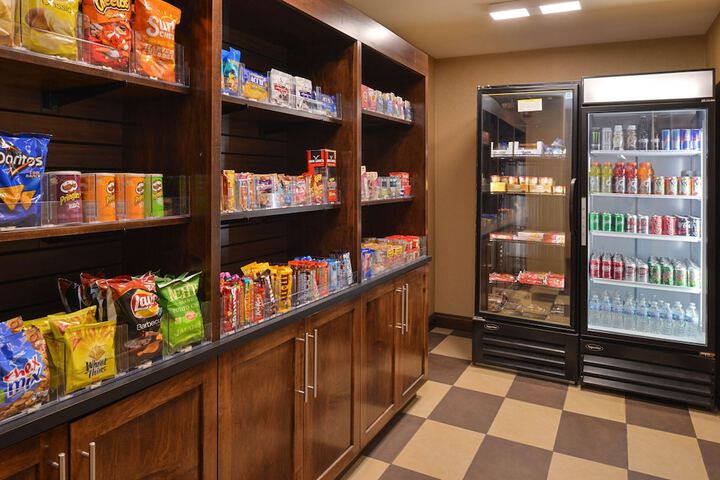 Snack bar