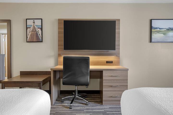 Room 12 of 74