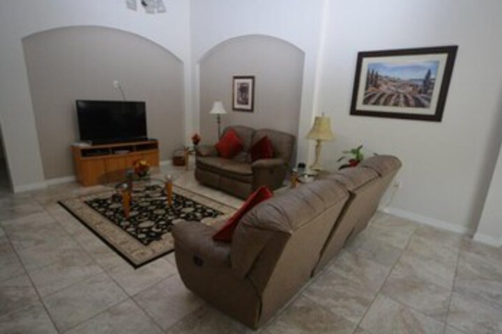 Room 9 of 24