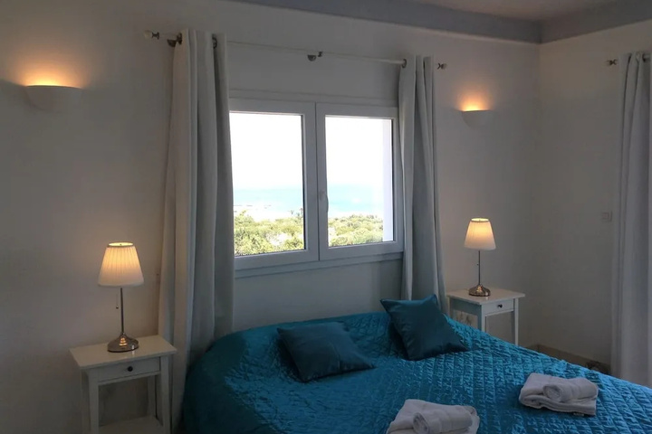 Room 4 of 20