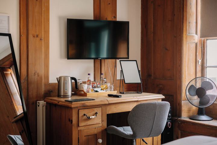Room 8 of 41