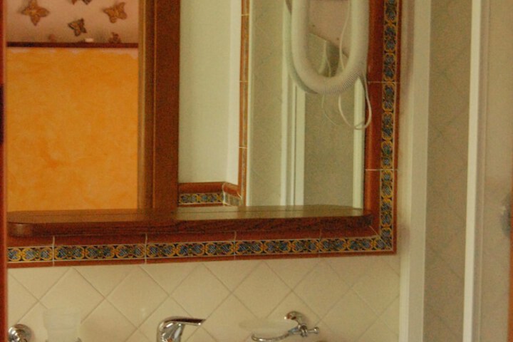 Room 28 of 55