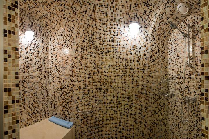 Room 20 of 37