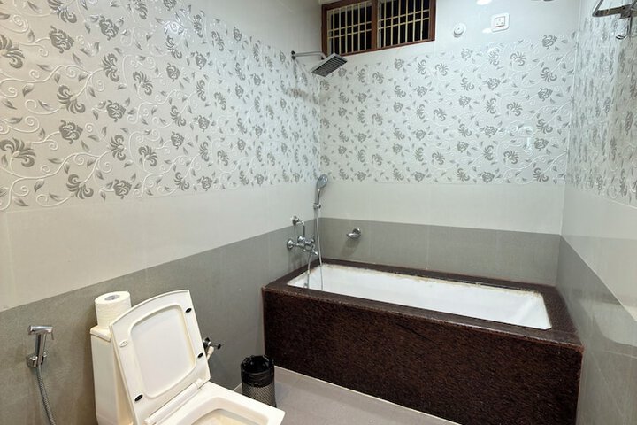 Room 41 of 48