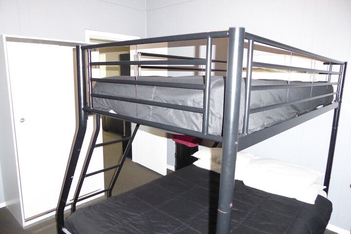 Room 7 of 40